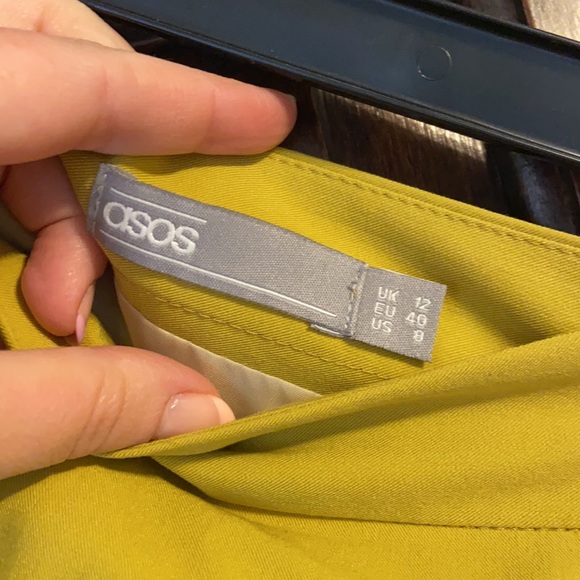 ASOS Mustard scalloped skirt size 8 - Picture 2 of 2
